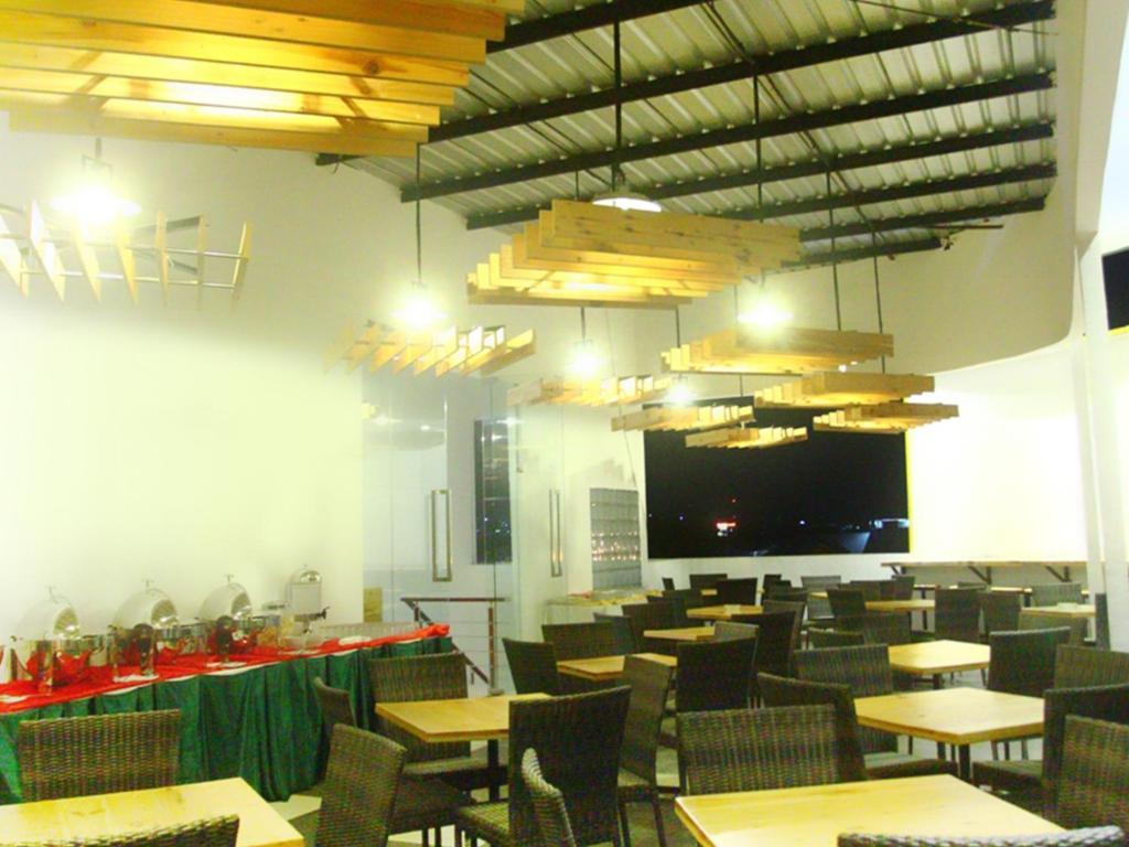 Dragon Inn เคนดารี ภายนอก รูปภาพ